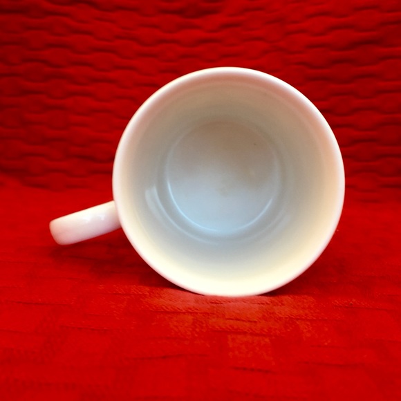 A set of two England Crown Trent bone china mugs - Picture 4 of 10